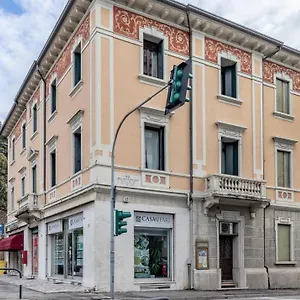 https://luminoso-monolocale-a-100-metri-dalle-mura.hotelinveneto.com